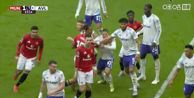 3-1复仇维拉！曼联稳守前三，B费双助攻，胖虎库尼亚谢什科进球